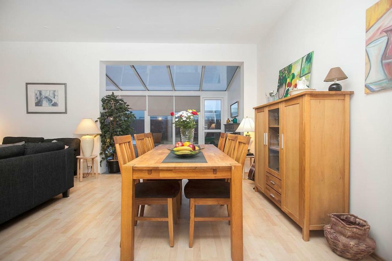 Cozy 3 Bedroom House Near The Blue Lagoon *